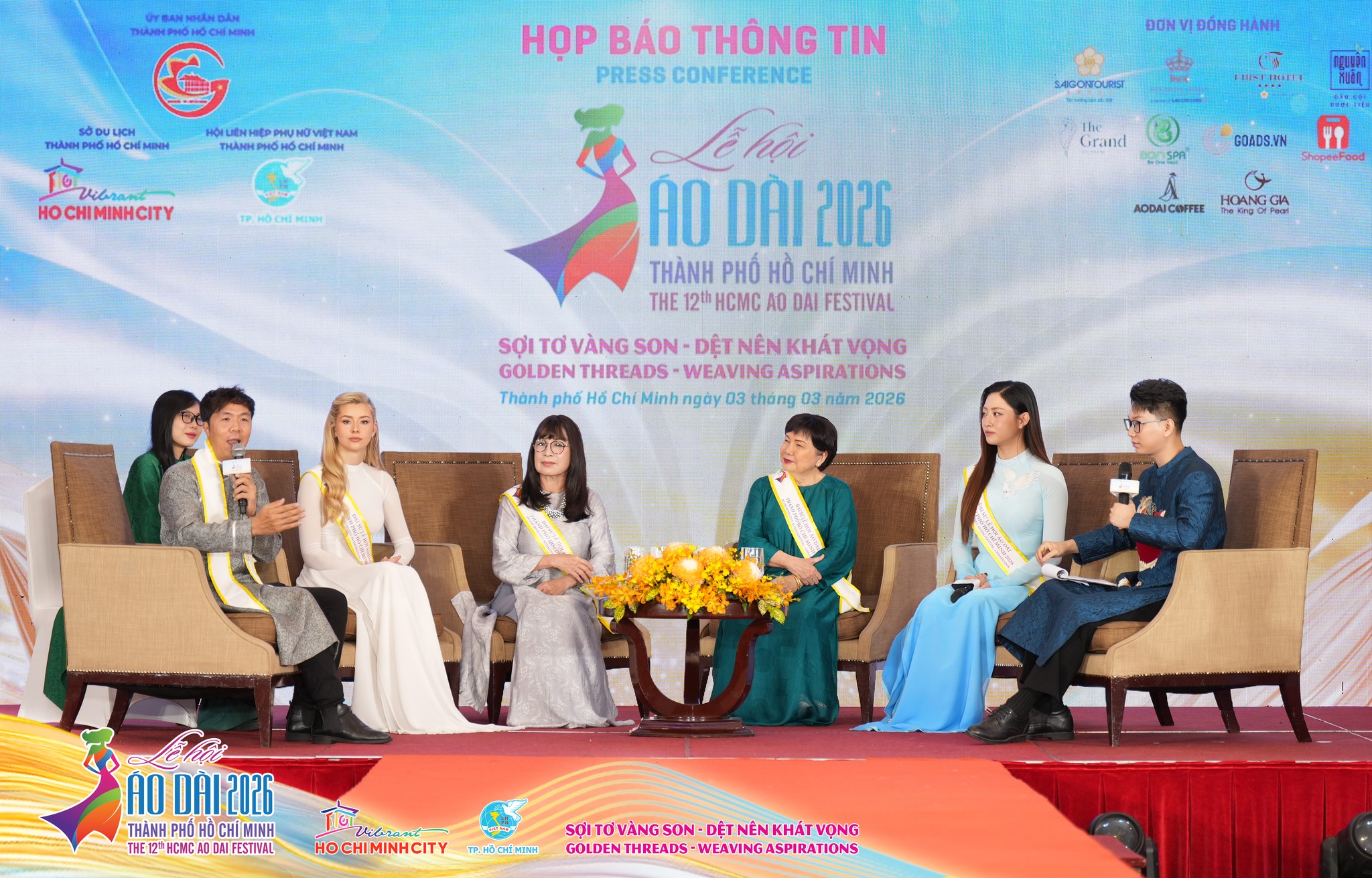 Họp báo công bố Lễ hội Áo dài TP.HCM 2026 tại Khách sạn Rex