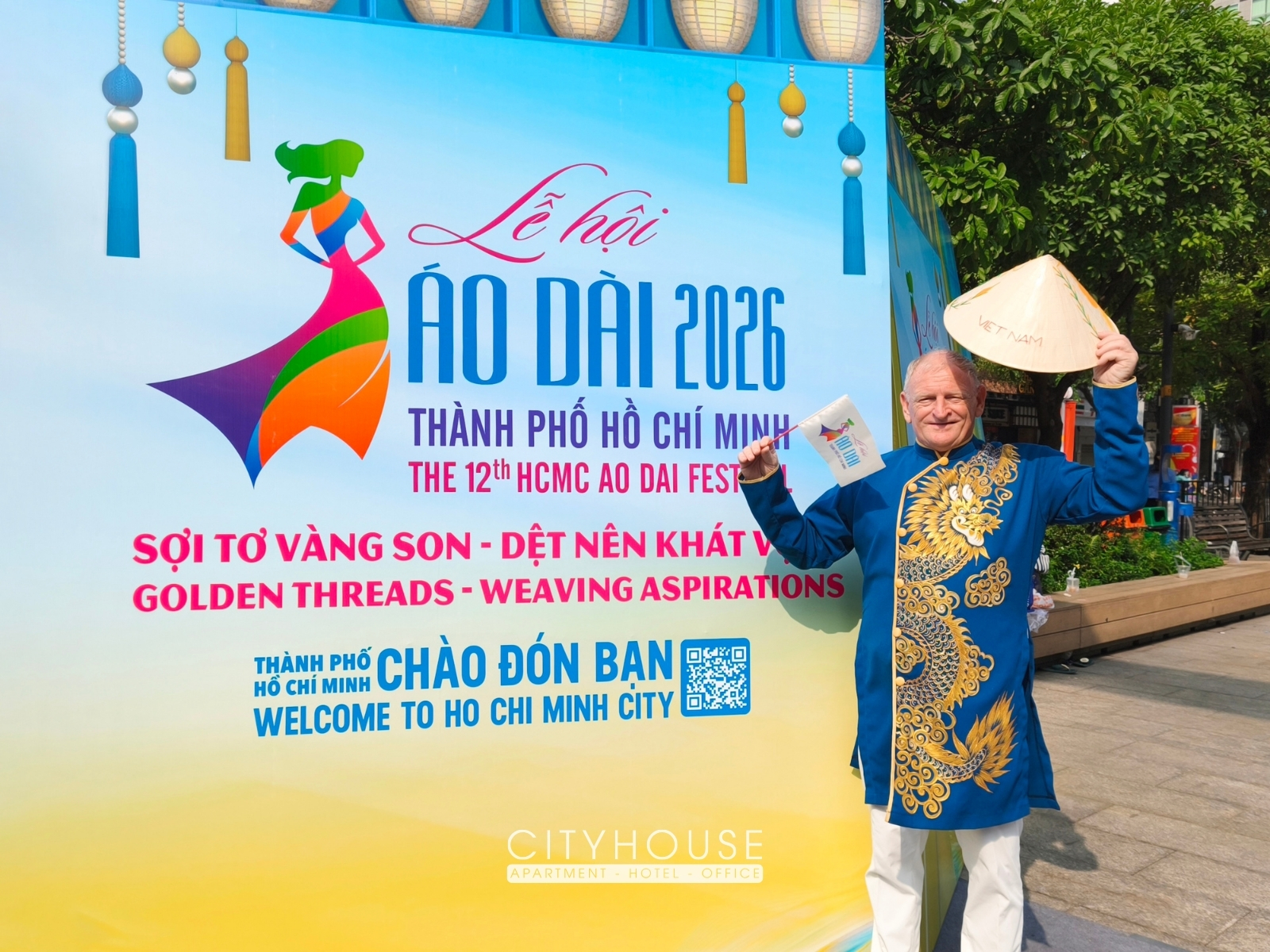 Đồng diễn áo dài tại Phố đi bộ Nguyễn Huệ 2026