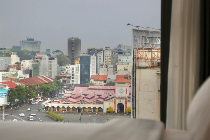 CityHouse El Pino Realm | Căn Hộ View Chợ Bến Thành & Bitexco