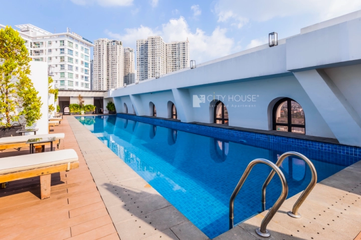 Bleisure Travel Là Gì? Xu Hướng Khi Công Tác Không Chỉ Là Làm Việc