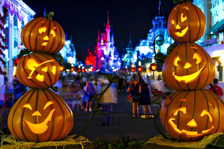 Halloween 2026 TP.HCM Đi Đâu? Bùi Viện, Nguyễn Huệ & Crescent Mall