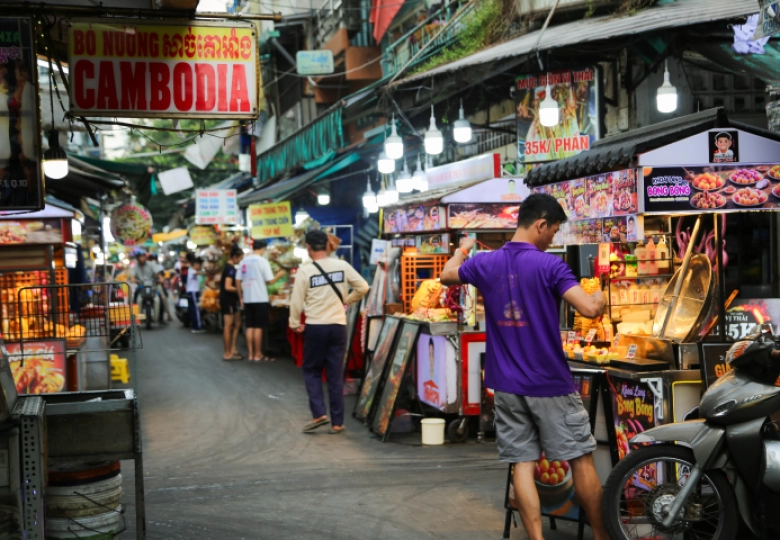 Chợ Hồ Thị Kỷ Có Gì? Khám Phá Phố Ẩm Thực Giữa Sài Gòn